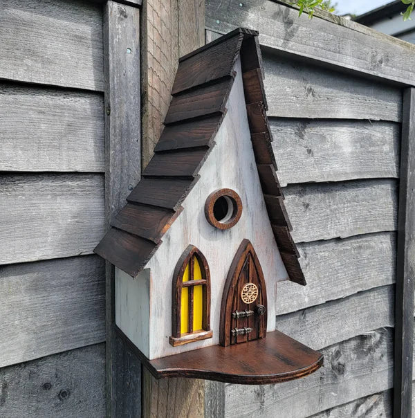Nichoir Enchanté™ | Le coin secret des oiseaux du jardin